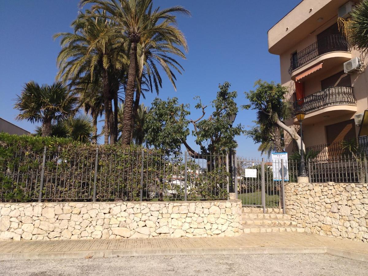 Apartamento Parchis Con Piscina Denia Kültér fotó