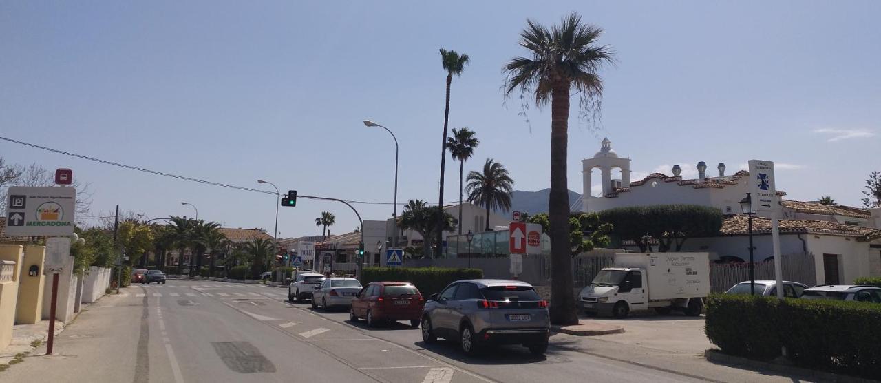 Apartamento Parchis Con Piscina Denia Kültér fotó