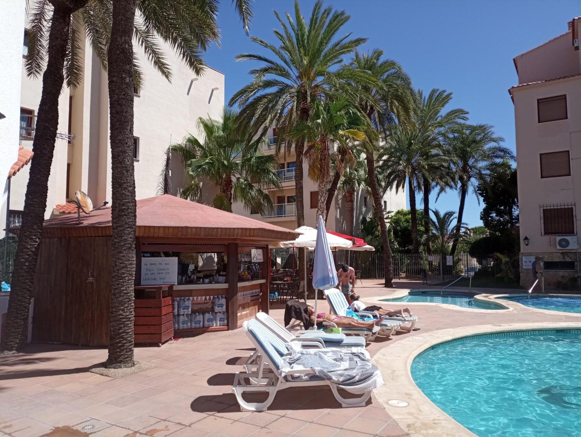 Apartamento Parchis Con Piscina Denia Kültér fotó